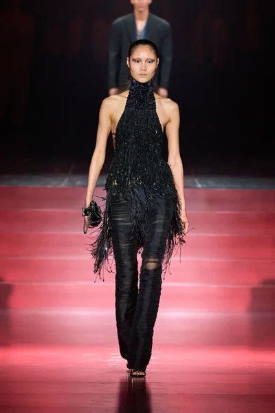 Look 24